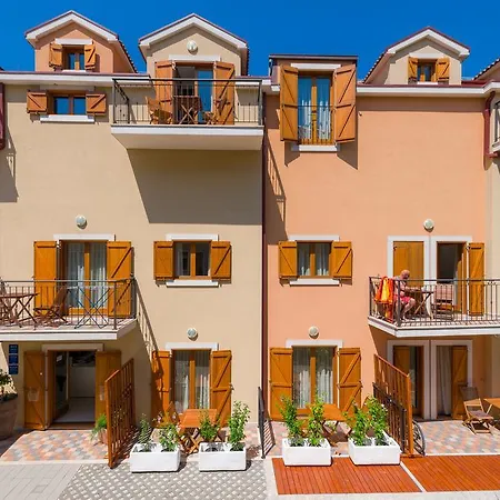 Vallum Apartament Bol