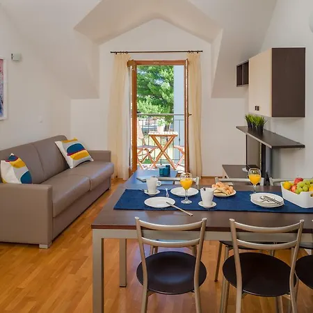 Vallum Apartament Bol